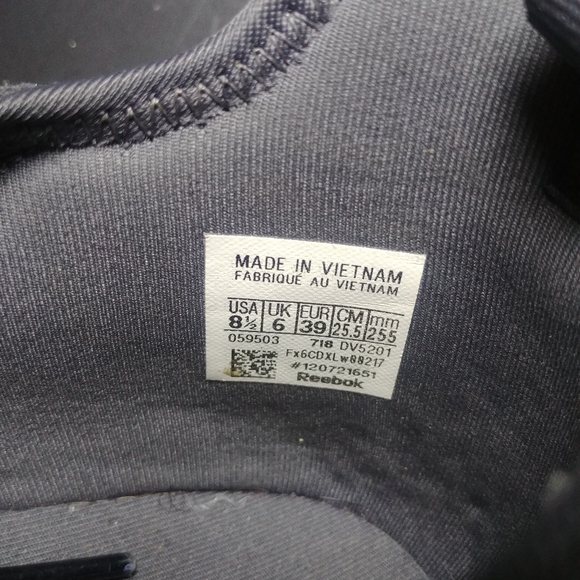 Shoes - Picture 9 of 9